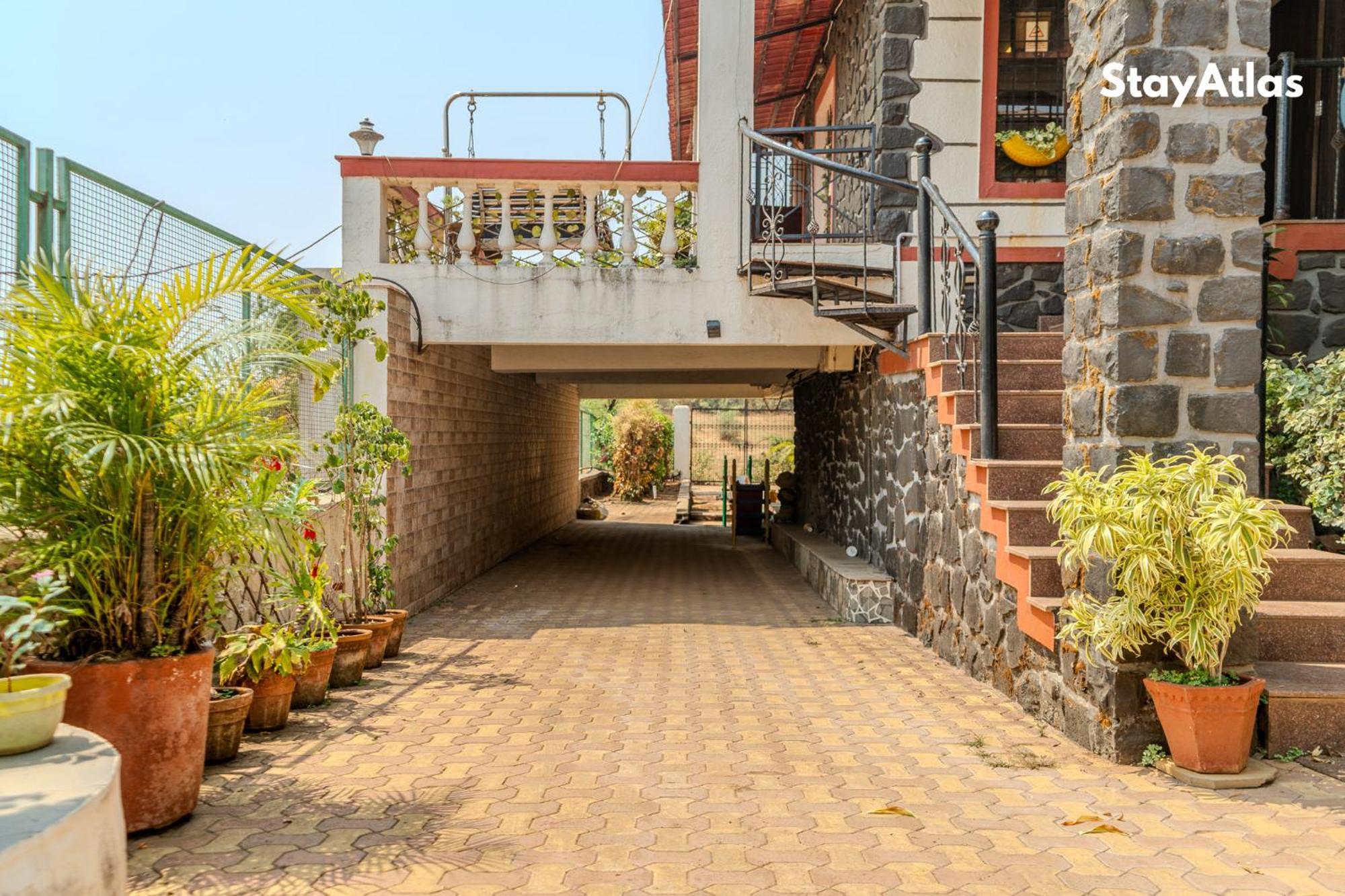 Nysa Villa & Homestay By Stayatlas 이가트푸리 외부 사진